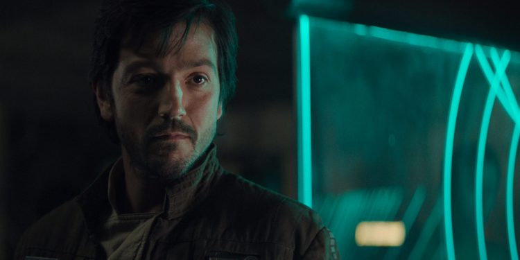 Diego Luna protagonizará una nueva serie live-action de #StarWars.