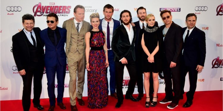 Los Óscar se quedan sin presentador y Marvel acude al rescate.