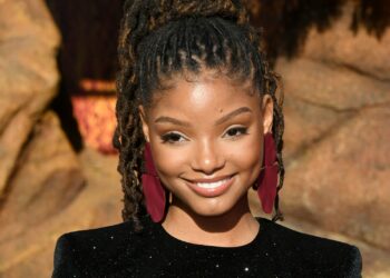 Primeras imágenes de Halle Bailey como Ariel en La Sirenita