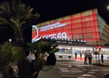 Crónica del Zinemaldi: Lluvia de premios para ellas y estrenos en primicia