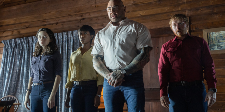 Taquilla EEUU: Shyamalan le quita la corona a Cameron